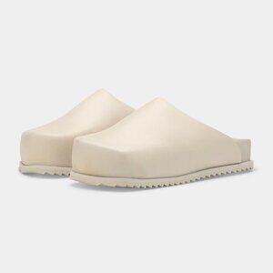 Yume Yume Truck Slide Slippers Mules in Beige